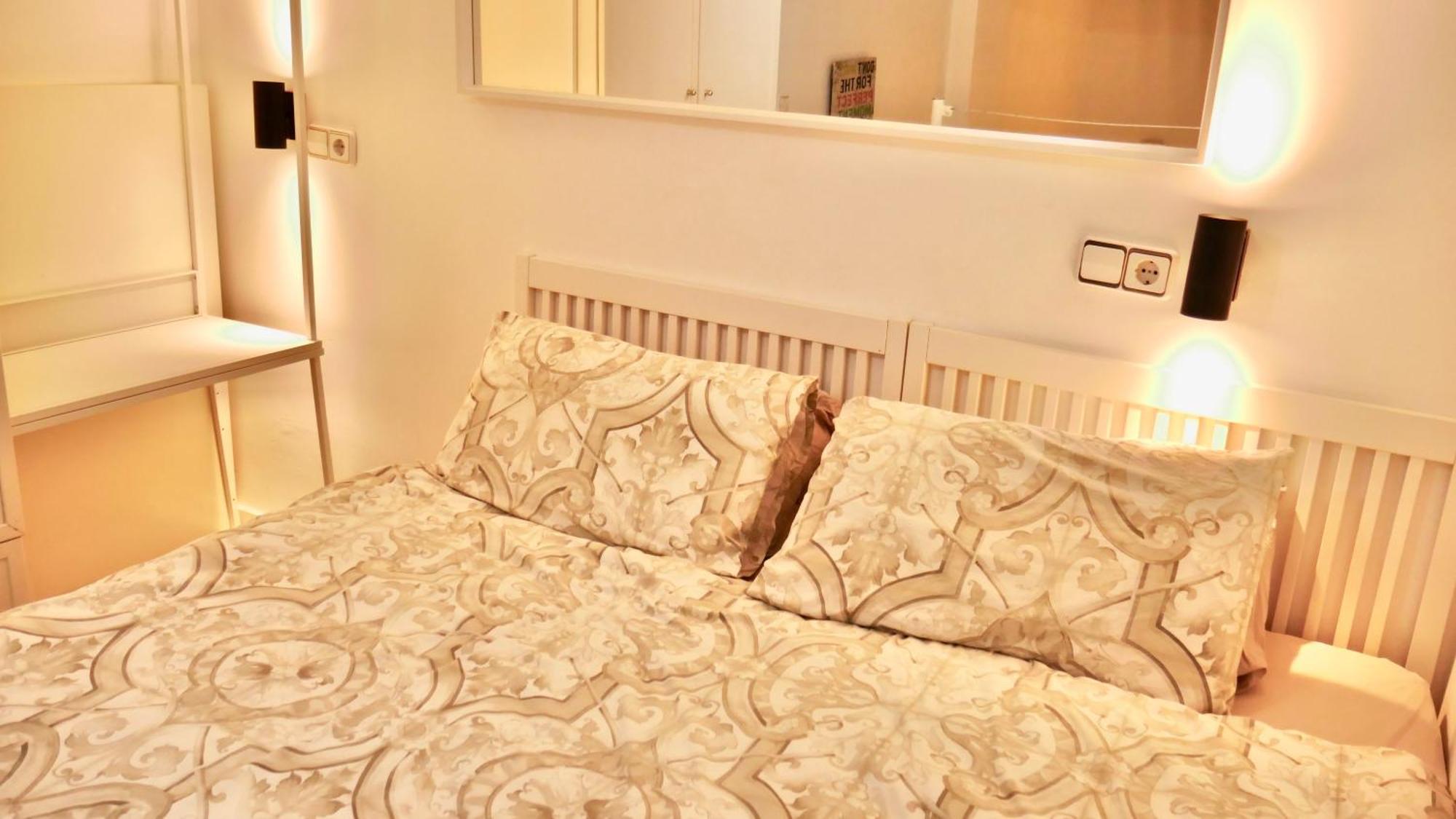 Duplex La Latina Centro Madrid Apartment Exterior photo