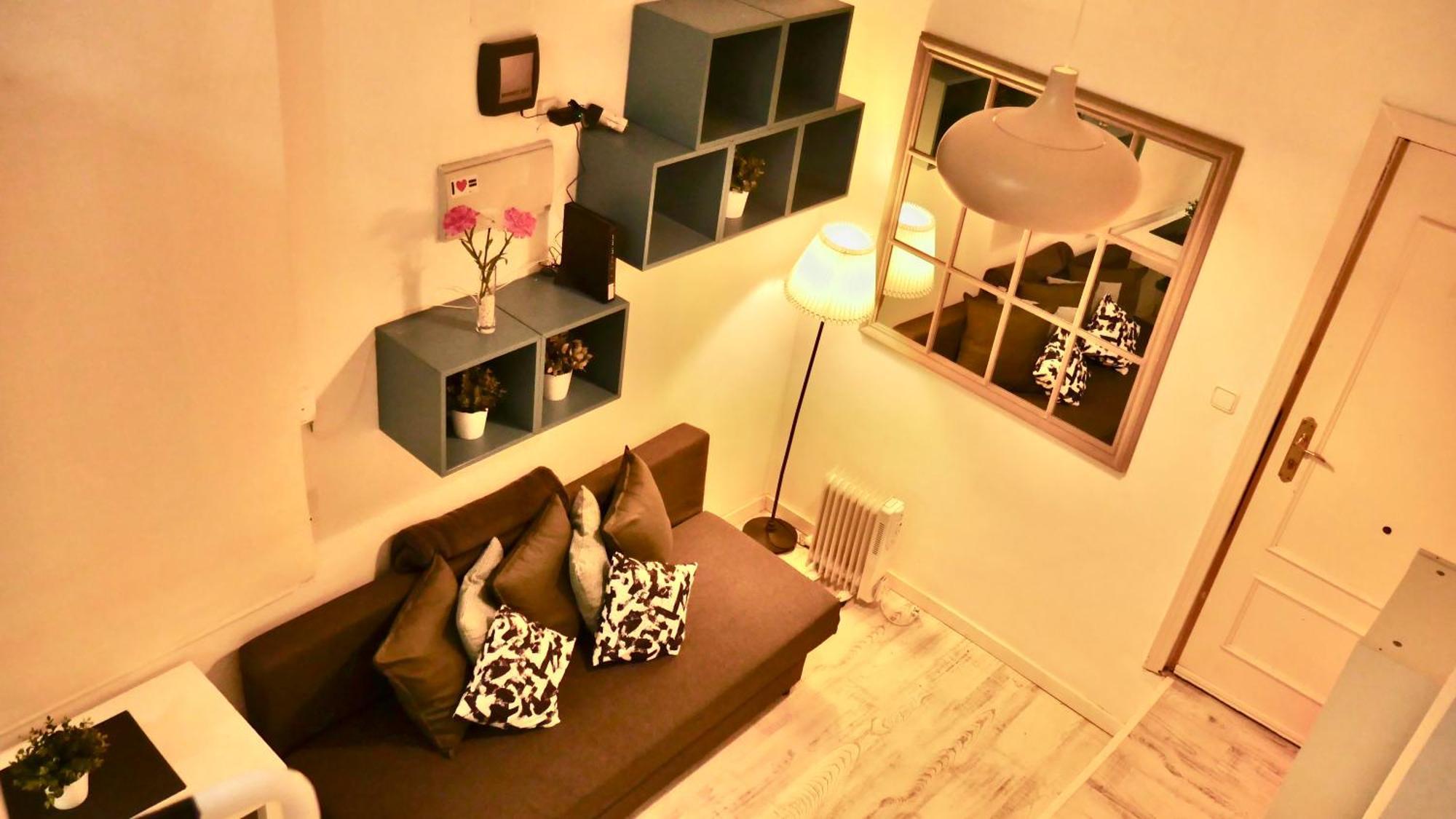 Duplex La Latina Centro Madrid Apartment Exterior photo